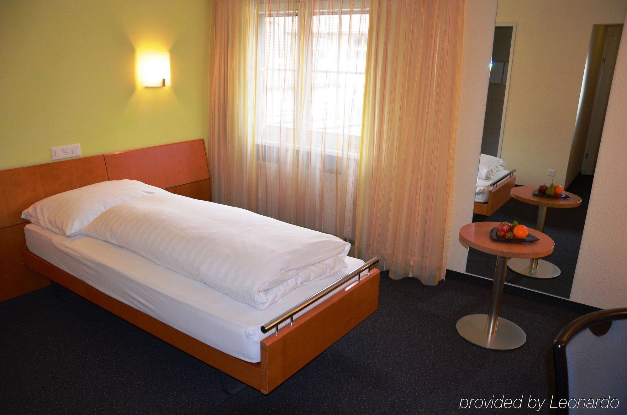 Hotel Urs Und Viktor Bettlach Exteriér fotografie