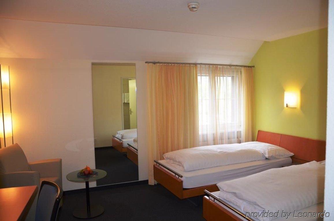 Hotel Urs Und Viktor Bettlach Exteriér fotografie