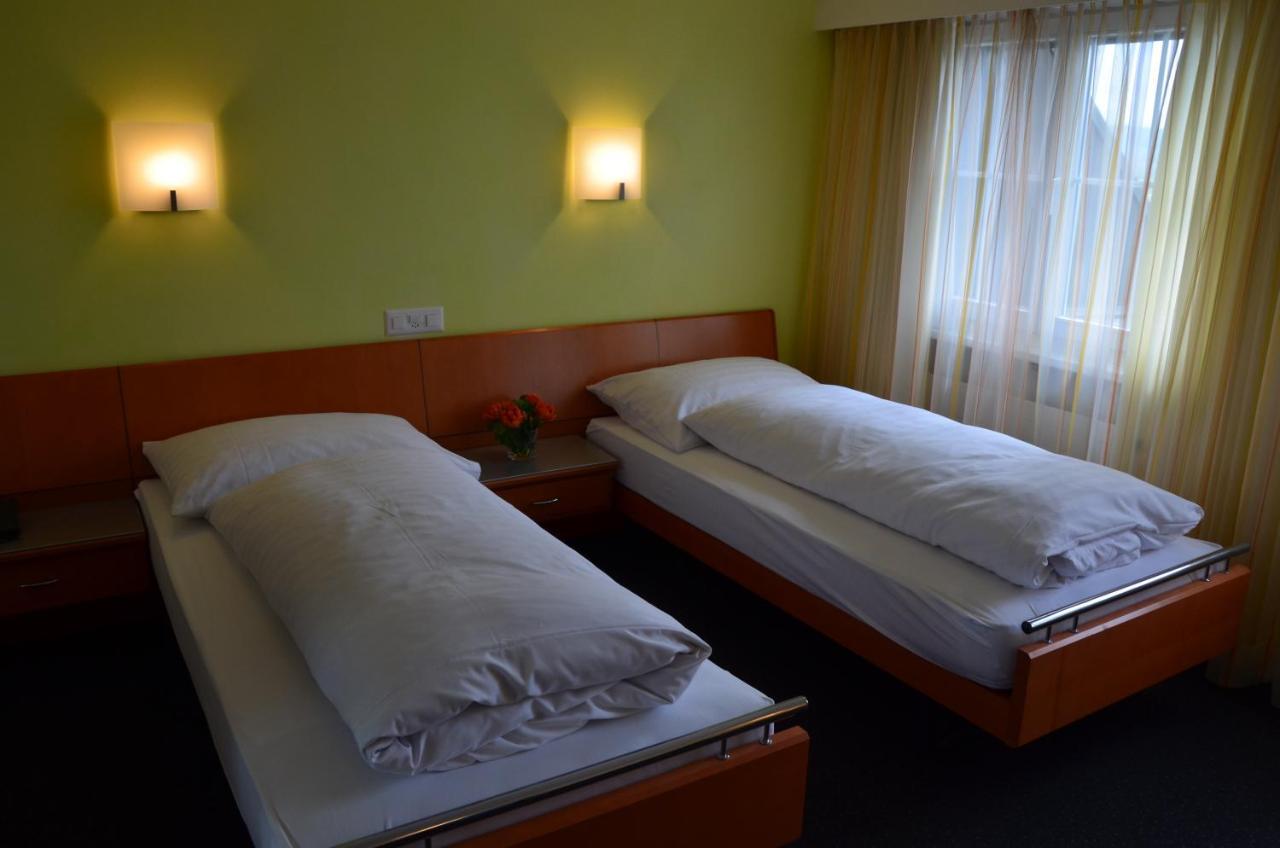 Hotel Urs Und Viktor Bettlach Pokoj fotografie